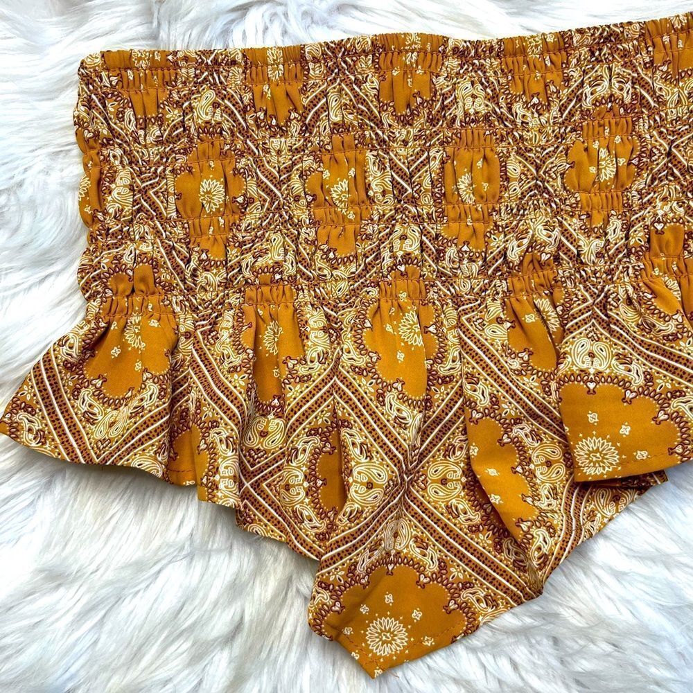 Forever 21 Paisley Bandana Crop Top Brown and Red Size Medium